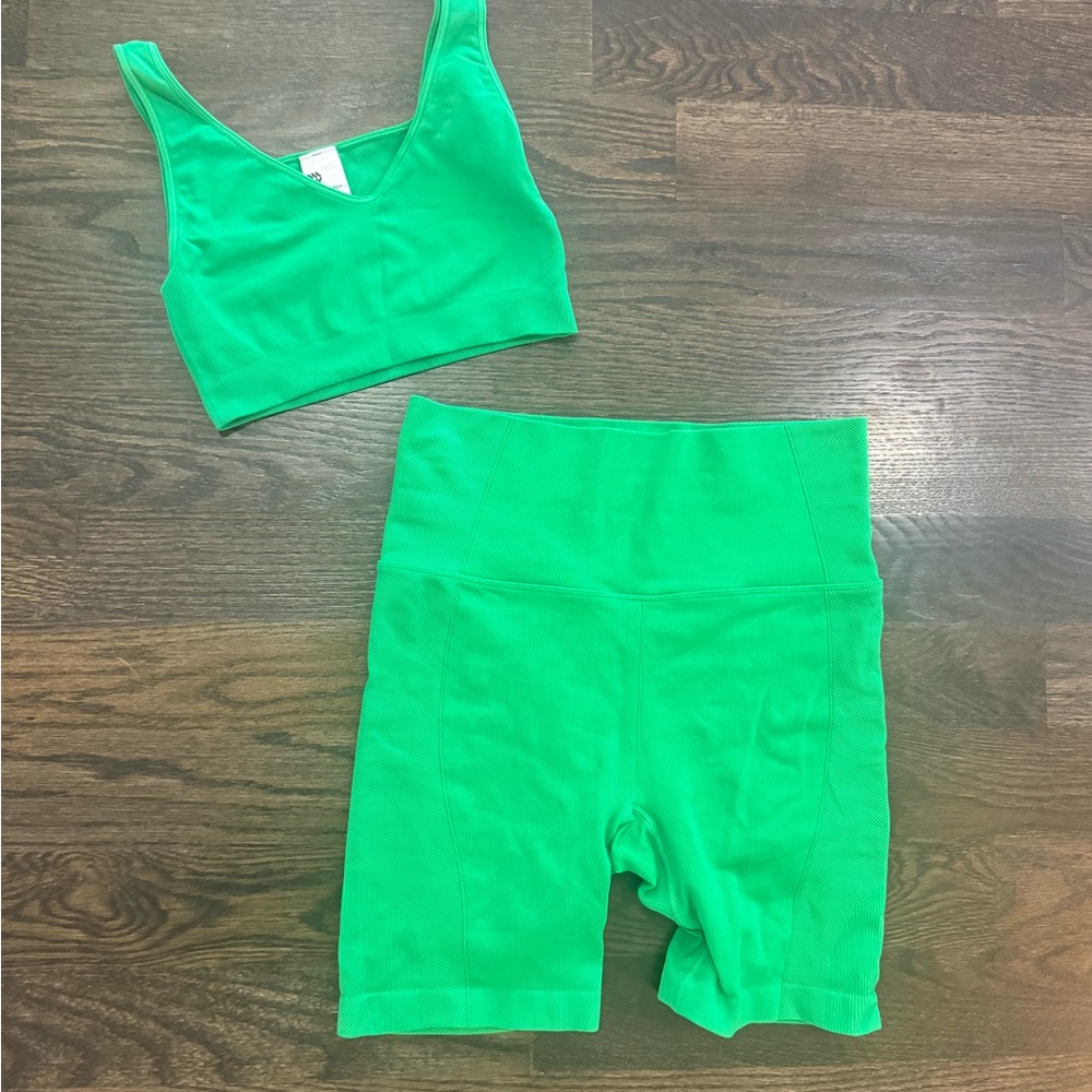 Target brand workout set top size medium